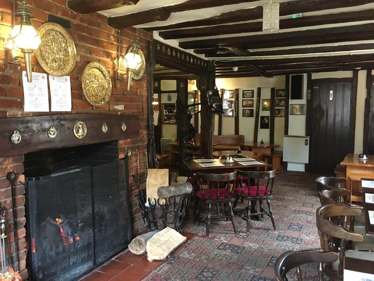 Sorrel Horse Inn Ipswich Bagian luar foto