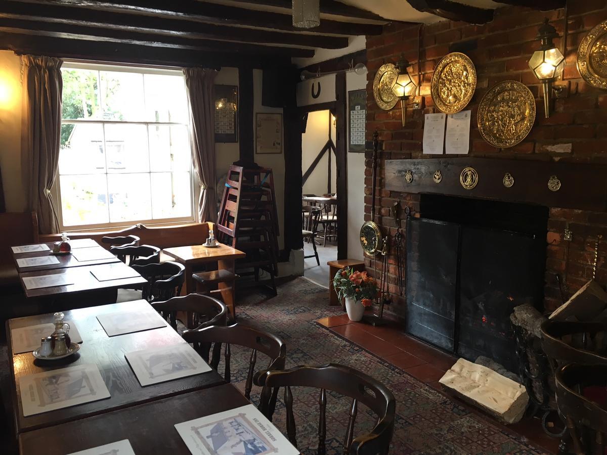 Sorrel Horse Inn Ipswich Bagian luar foto